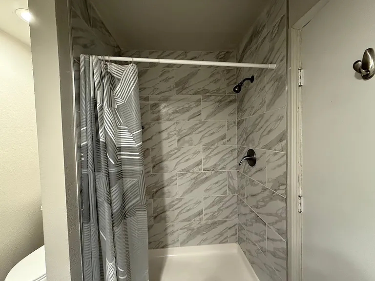 3701 Colonial Dr #201 — Photo 29