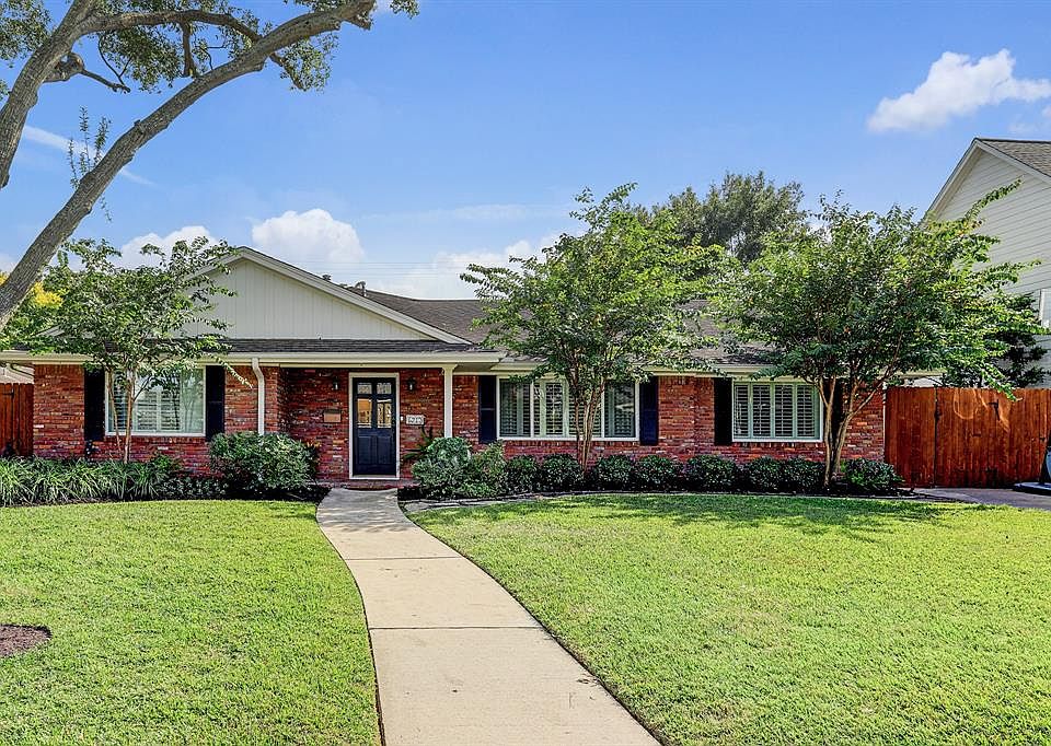 1st image of 6213 Meadow Lake Ln