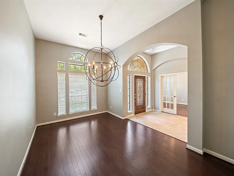 2818 Red Maple Dr — Photo 6