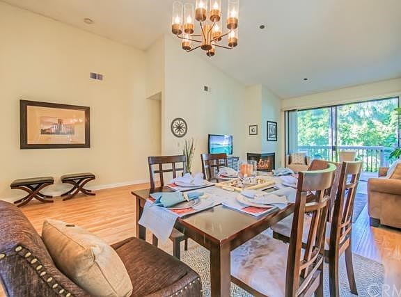 4th image of 2538 W Macarthur Blvd #116