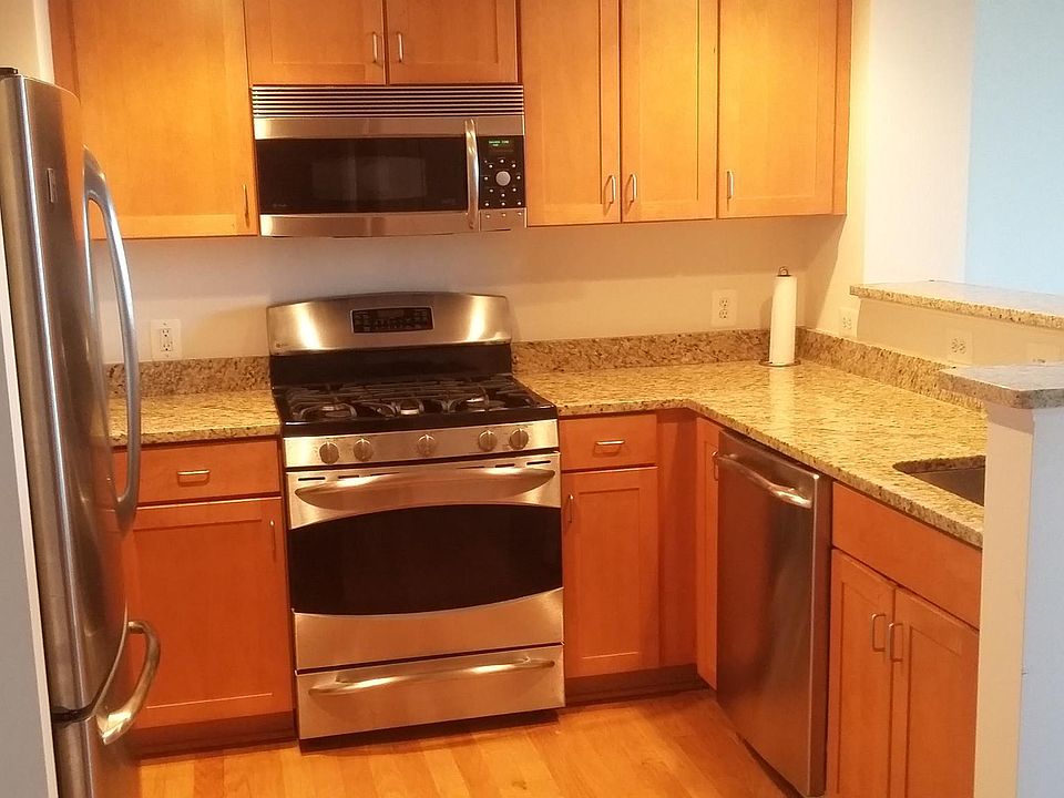 1st image of 414 Water St Unit 1807