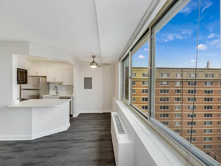 Potomac Towers — Photo 28