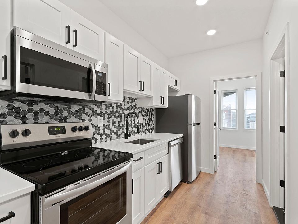 1st image of 1150 S 52nd St #3