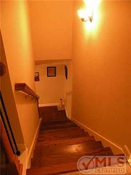 5th image of 612 Oak Cove Ct