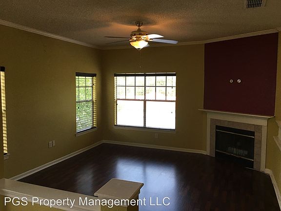 2nd image of 1424 Arbor Lakes Cir