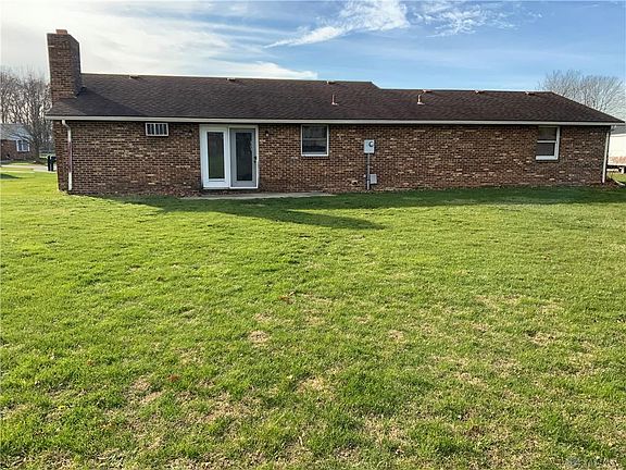 5th image of 107 Westminster Dr