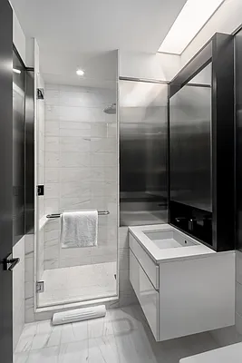 Rented by Extell Marketing Group LLC | media 37