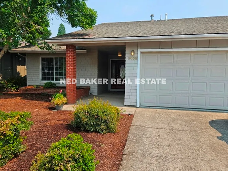 3056 Twin Oak Pl NW — Photo 1