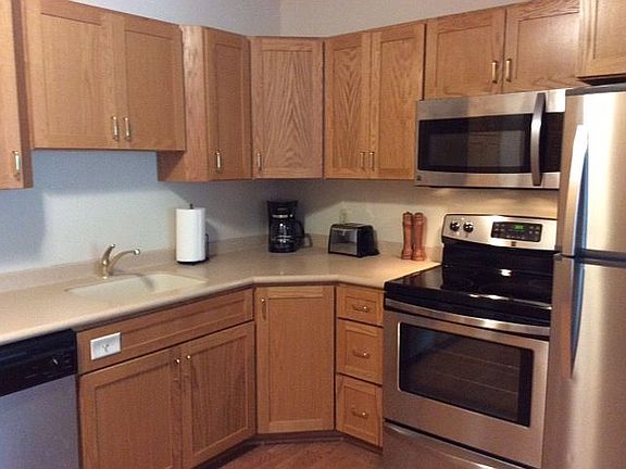 3rd image of 315 Park Lake Blvd APT 406