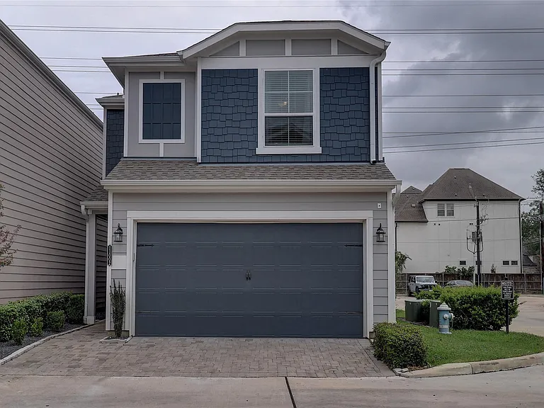 11002 Crescent Light Way — Photo 1