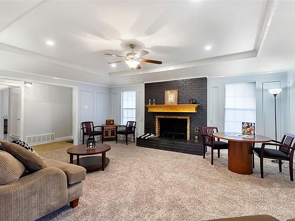 3rd image of 3513 Malinda Ln