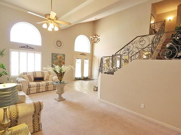 5th image of 6060 Los Pueblos Dr