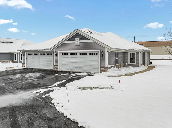 508 Hunter Oaks BOULEVARD #902, Watertown, WI 53094