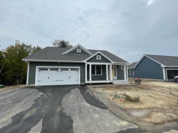 86 Three Ponds Drive #86, Brentwood, NH 03833