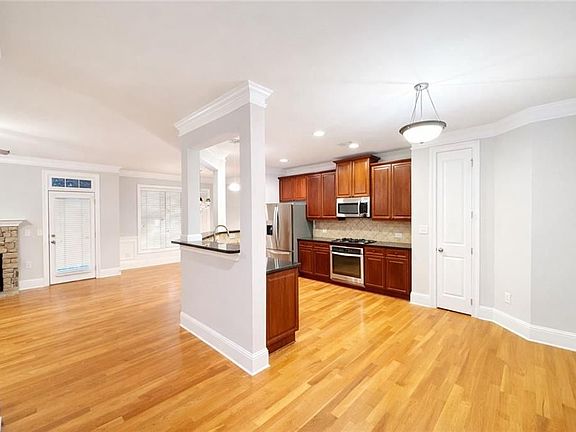 2nd image of 5219 Merrimont Dr