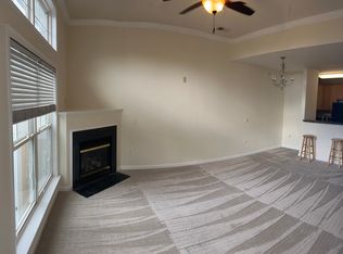 3840 Lightfoot St Unit 451, Chantilly, VA 20151