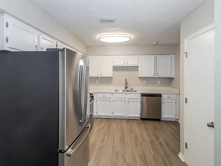 643 Tarragon Way SW — Photo 7
