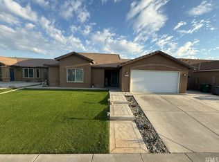220 Hill Ave, Delano, CA 93215