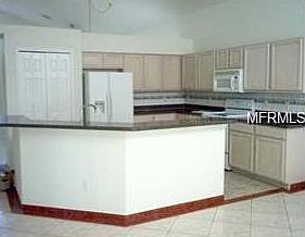 2nd image of 268 Easton Cir