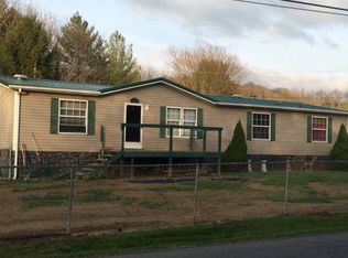 299 Rock House Rd, Lester, WV 25865