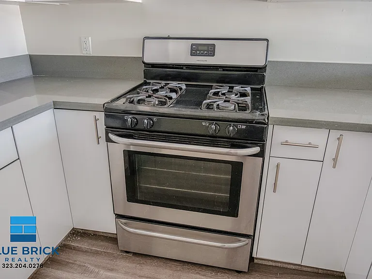 4305 Laurel Canyon Blvd #202A — Photo 21