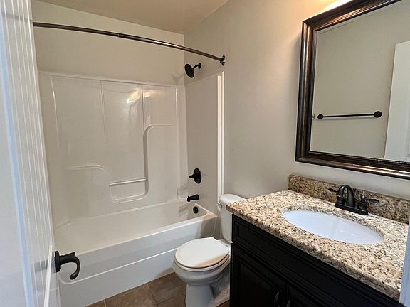 5th image of 404 Carson Bailey Ct