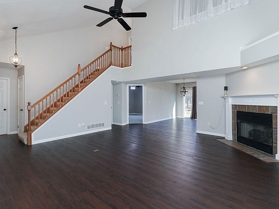 5th image of 20 Crystal Ct