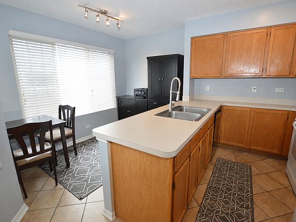 4th image of 2276 Dawson Ln
