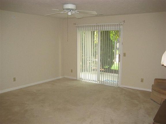 4th image of 4931 N Arbor Woods Ct APT 107