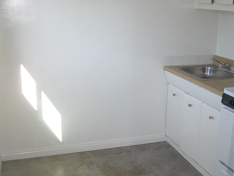 2915 2nd St #D — Photo 7