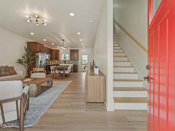 4th image of 1479 William Holt Blvd