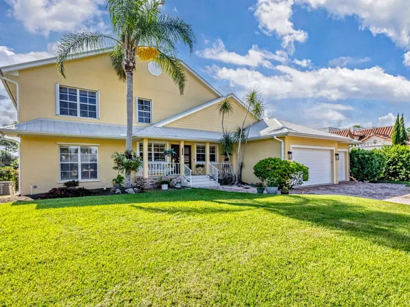 8460 SE SABAL Street, Hobe Sound, FL 33455