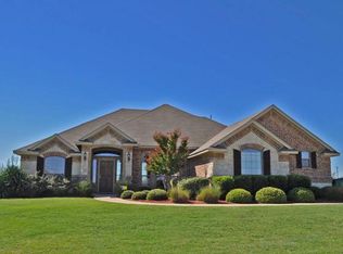 136 Reatta Dr, Decatur, TX 76234