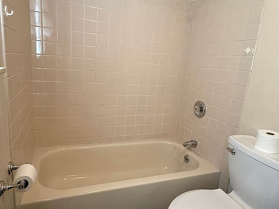 5th image of 5600 Kluncy Canyon Rd