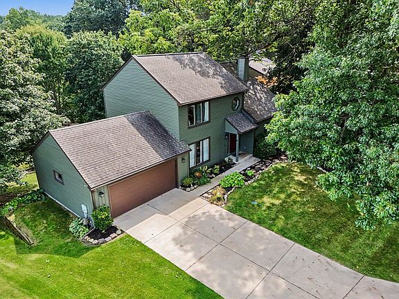 2nd image of 1244 Merry Brook Dr