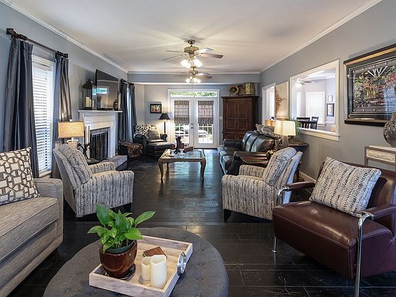 5th image of 785 Shady Oaks Cir