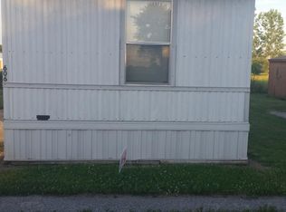606 Charles St, Gillespie, IL 62033