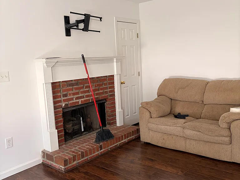 113 Willow Point Ln — Photo 9