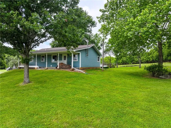 5855 SE 981 Pvt Rd, Collins, MO 64738