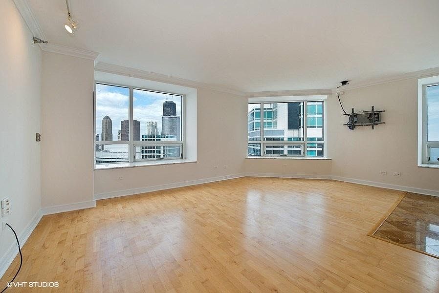 1st image of 512 N McClurg Ct APT 4801