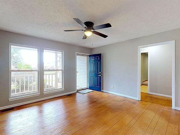 3rd image of 39 N Brookfield Dr