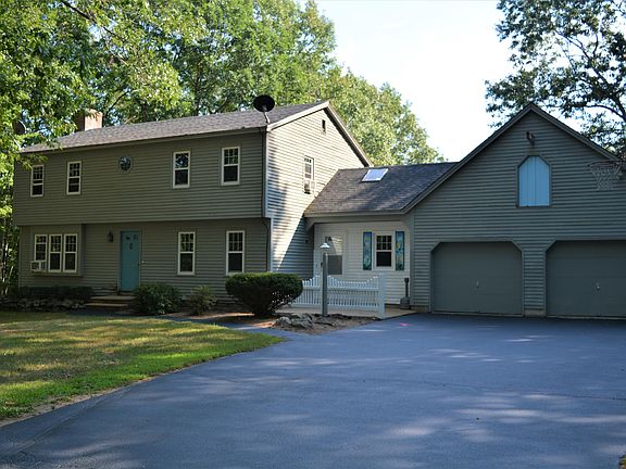 2nd image of 142 Westview Dr