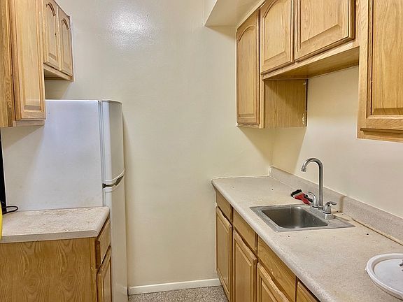4th image of 3235 Parkside Pl APT 6F