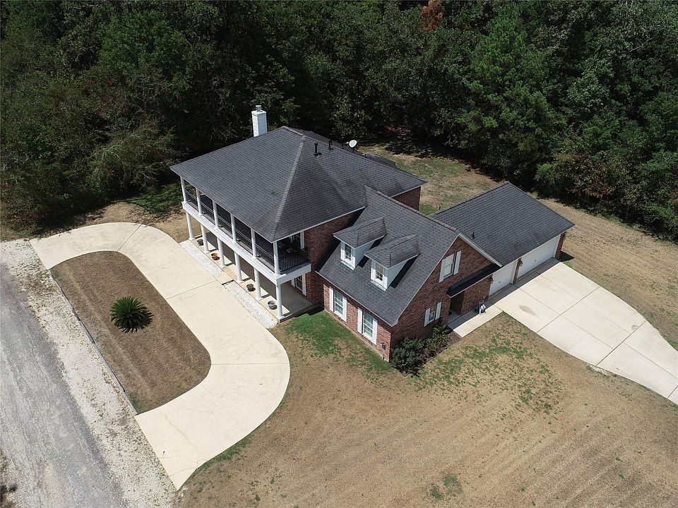 1st image of 165 Baywood Dr