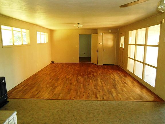 3rd image of 2654 Roy Ave