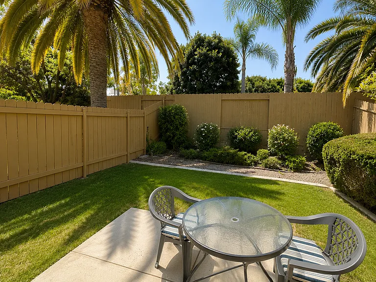 5174 Alamosa Park Dr #B — Photo 8