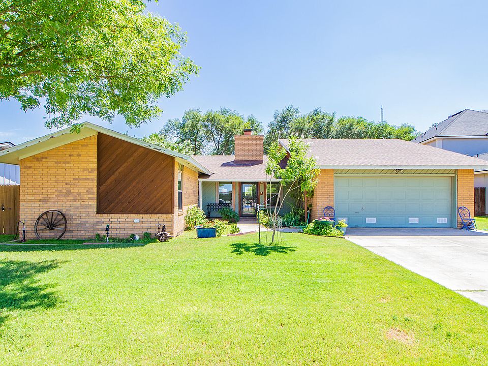 1st image of 17 Parklane Dr