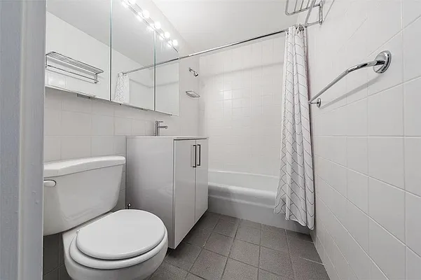 Rented by Pinnacle City Living | media 21