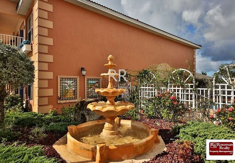 Santa Barbara Villas — Photo 19