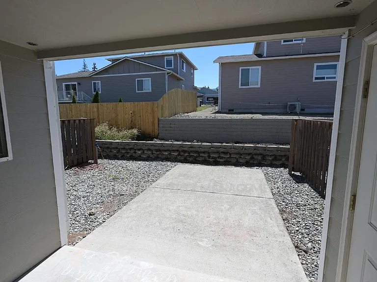 1312 Campbell Ave #2 — Photo 20